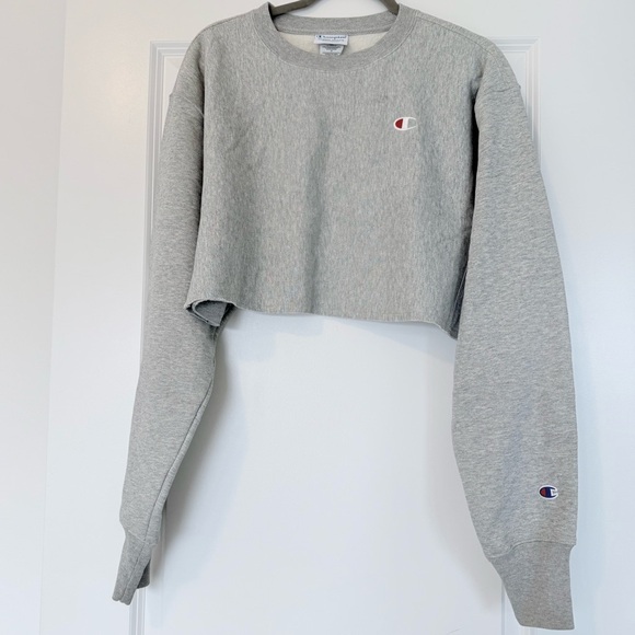 Champion Reverse Weave Cropped Pullover Gray - Picture 9 of 10